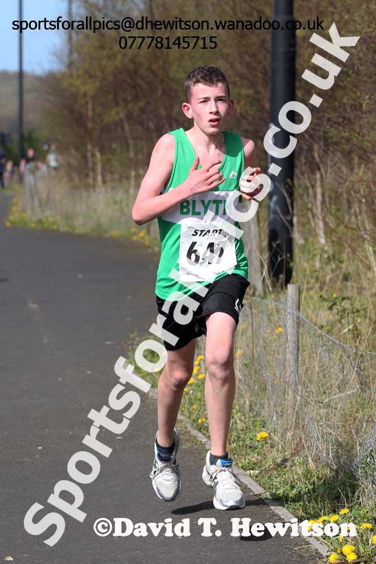 Under-13s boys, Elswick Harriers Relays, Newburn. Photo: David T. Hewitson/Sports for All Pics